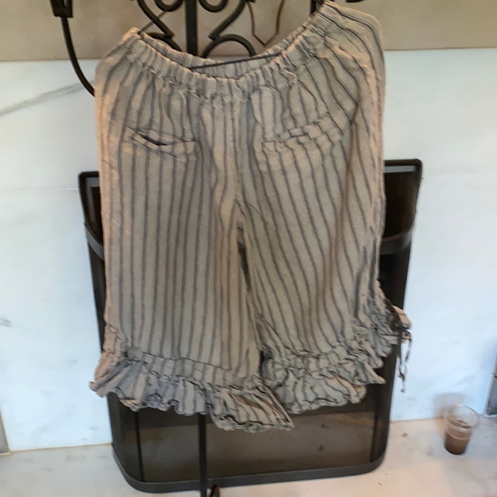 Magnolia pearl Capri pants